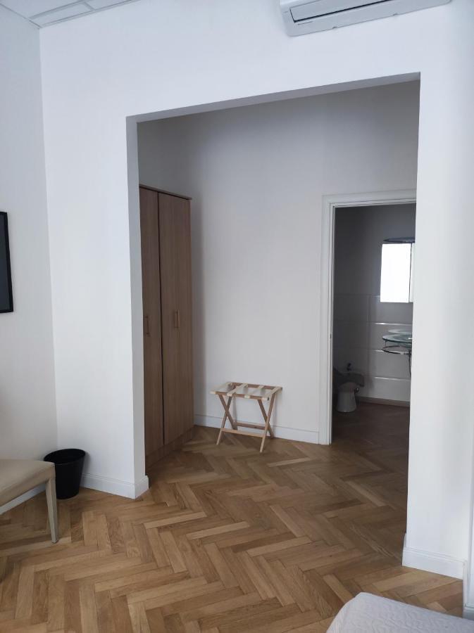 Piazza Goldoni Rooms Trieste Exterior foto