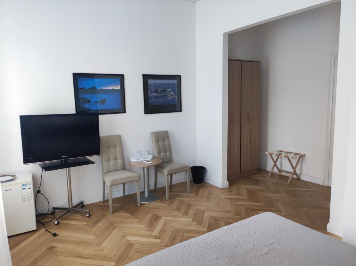 Piazza Goldoni Rooms Trieste Exterior foto